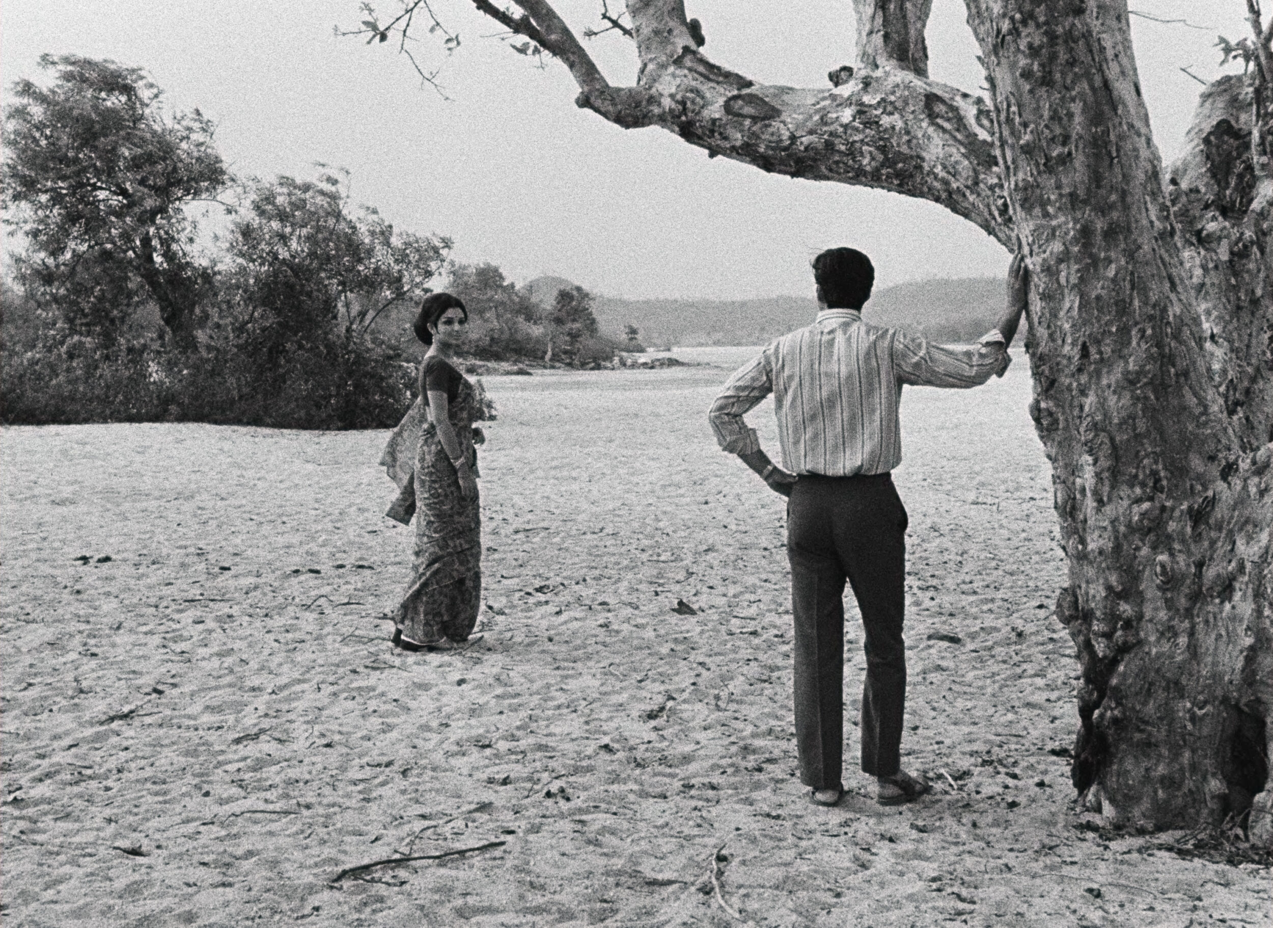 Days and nights in the forest (1970)